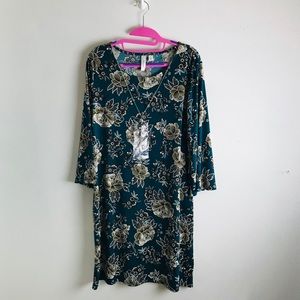 Floral bell sleeve dress w/ detachable necklace